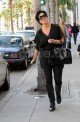 Kris Jenner; Sunday Shopper 010310 SL Jenner04 80x122 Celebs Photo Kris Jenner; Sunday Shopper