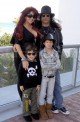 STARZLIFE PICS: Slash, Perla Hudson, London, and Cash 010710 SL Slash011 80x122 Celebs Photo STARZLIFE PICS: Slash, Perla Hudson, London, and Cash