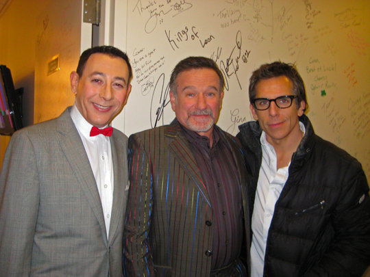 Which One of These Things is Not Like the Other... 20236 301982639055 55264489055 4633188 603058 n Celebs Photo Which One of These Things is Not Like the Other...