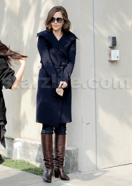 EXCLUSIVE!!! Maggie Gyllenhaal Aal Daaled Up 020310 SL Gyllenhaal01 Celebs Photo EXCLUSIVE!!! Maggie Gyllenhaal Aal Daaled Up