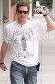STARZLIFE PICS: Mark Wahlberg Got His Swagger Right. Right? 022610 SL Wahlberg061 80x122 Celebs Photo STARZLIFE PICS: Mark Wahlberg Got His Swagger Right. Right?