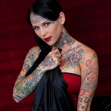 Jesse James and This Hoe Met on Myspace: A Place For Friends