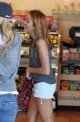 Miley Cyrus Fruit Fueled Fourth main 4 80x122 Celebs Photo Miley Cyrus Fruit Fueled Fourth