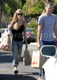 Denise Richards: Denise’s New Boyfriend…Jeans