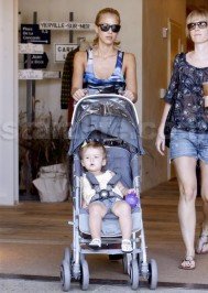 Jessica Alba: Business As Usual For Jessica Alba