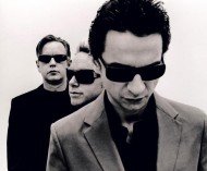 Depeche mode: Oops! Depeche Mode Yells Out the Wrong Name