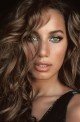 Leona lewis: Bleeding Love is Right, Leona Lewis Punched By Fan