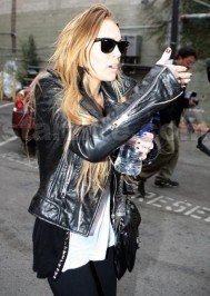 Lindsay Lohan: Lindsay Lohan Is In Therapy, Not Rehab