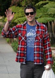 Johnny Knoxville: Johnny Knoxville: Hide and Seek