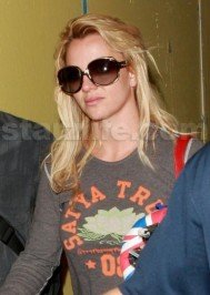 Britney Spears: STARZLIFE PICS: Britney Spears at LAX