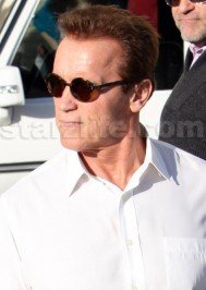 arnold schwarzenegger: STARZLIFE PICS: The Governator Stays Cool As California Slips Further Toward Economic Apocalypse