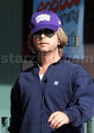 David Spade: STARZLIFE PICS: David Spade Has a Bunch of Stuff On His Head