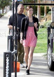 Ashley Greene: STARZLIFE PICS: Ashley Greene Vants to Vash Her Car Mwahaha