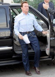 arnold schwarzenegger: STARZLIFE PICS: The Governator Goes to Lunch
