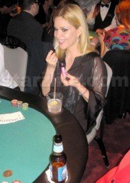 Shanna Moakler: Shanna Moakler Gets Lucky For Lupus Awareness