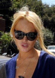 Lindsay Lohan: Lindsay Lohan’s Only Gay for One Gal You Guys