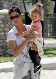 Halle Berry, Baby