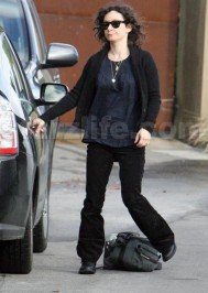 sara gilbert: Sara Gilbert Comes Out… Tell Us Something We Don’t Know