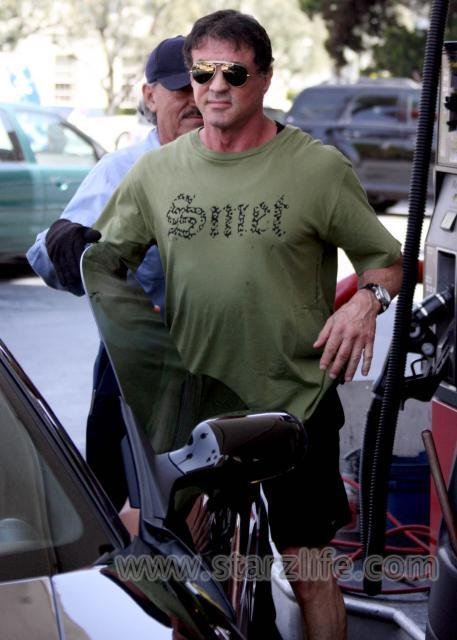 042308_sl_stallone13.JPG