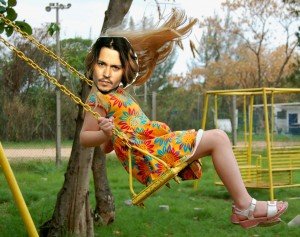 Little_girl_on_swing