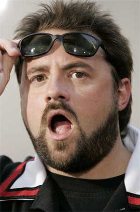 kevin-smith-directing-a-couple-of-dicks