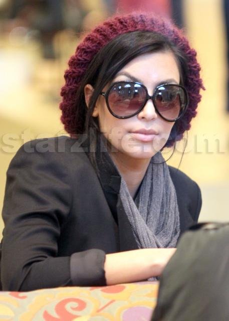 121309_SL_Kardashain06 121309_SL_Kardashain06